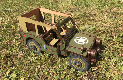 Houten militaire jeep